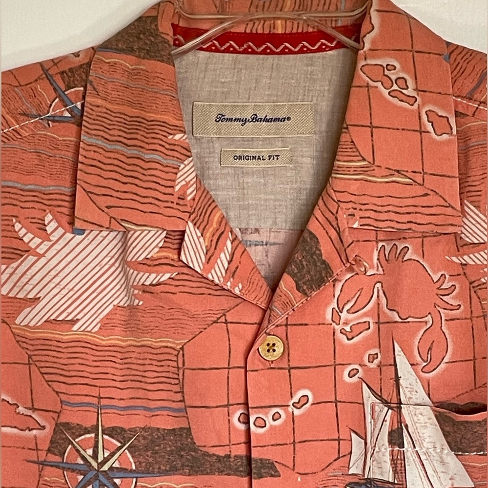 Tommy Bahama Hawaiian Shirt 100% Silk Palm Trees Sail Boats Print Coral Mens